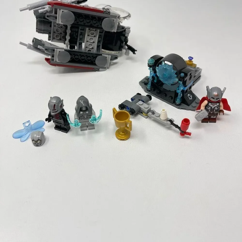 Lego 76109 Ant-Man Quantum Realm Explorers & 76102 Space Station Incomplete